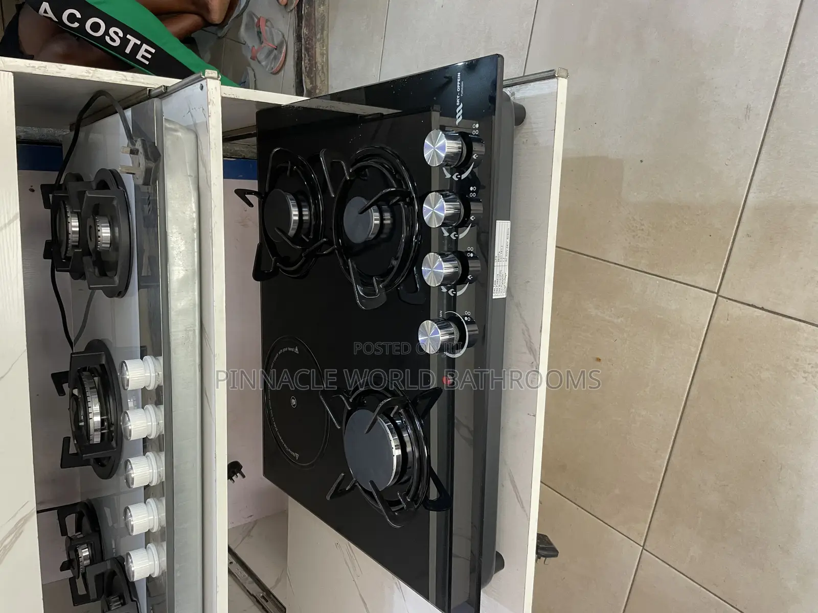 60cm Built in 3 Burner Gas and 1 Electric Gas Cooker