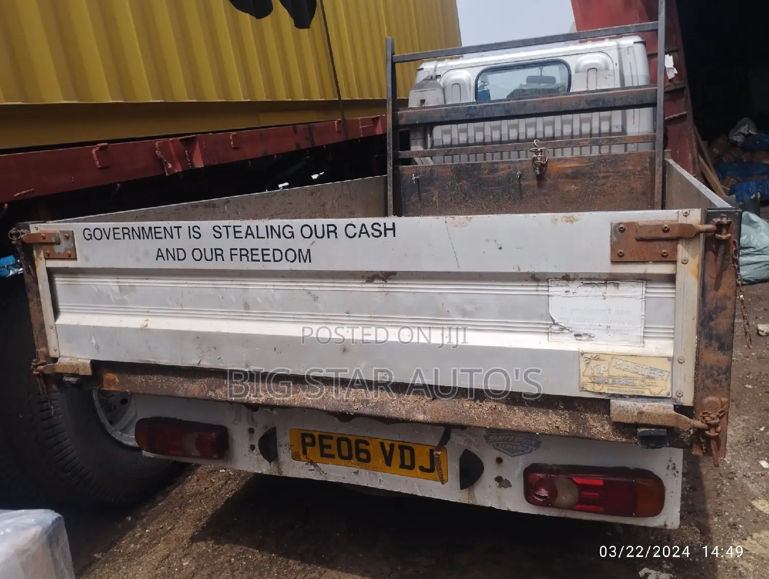 Tokunbo Nissan Cabstar Right Hand Drive Tipping Truck