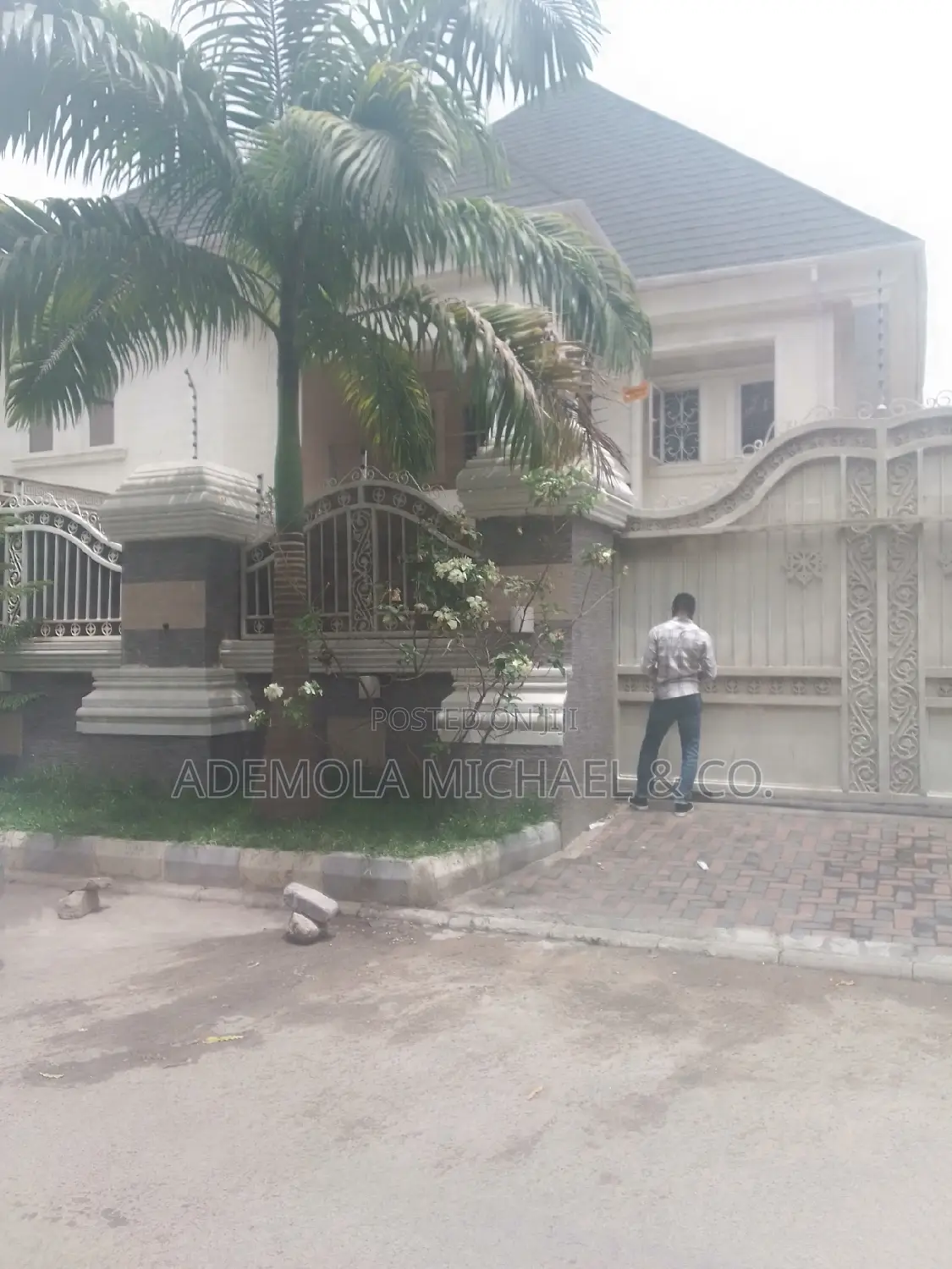 6bdrm Duplex in Maitama for sale