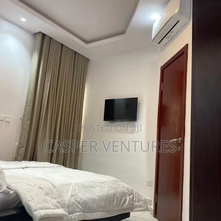 Furnished Mini Flat in Lekki for rent