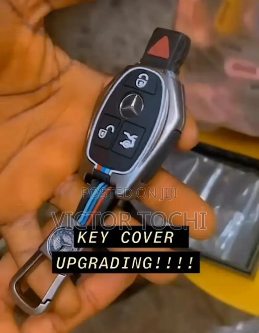 Metallic Key Pouch