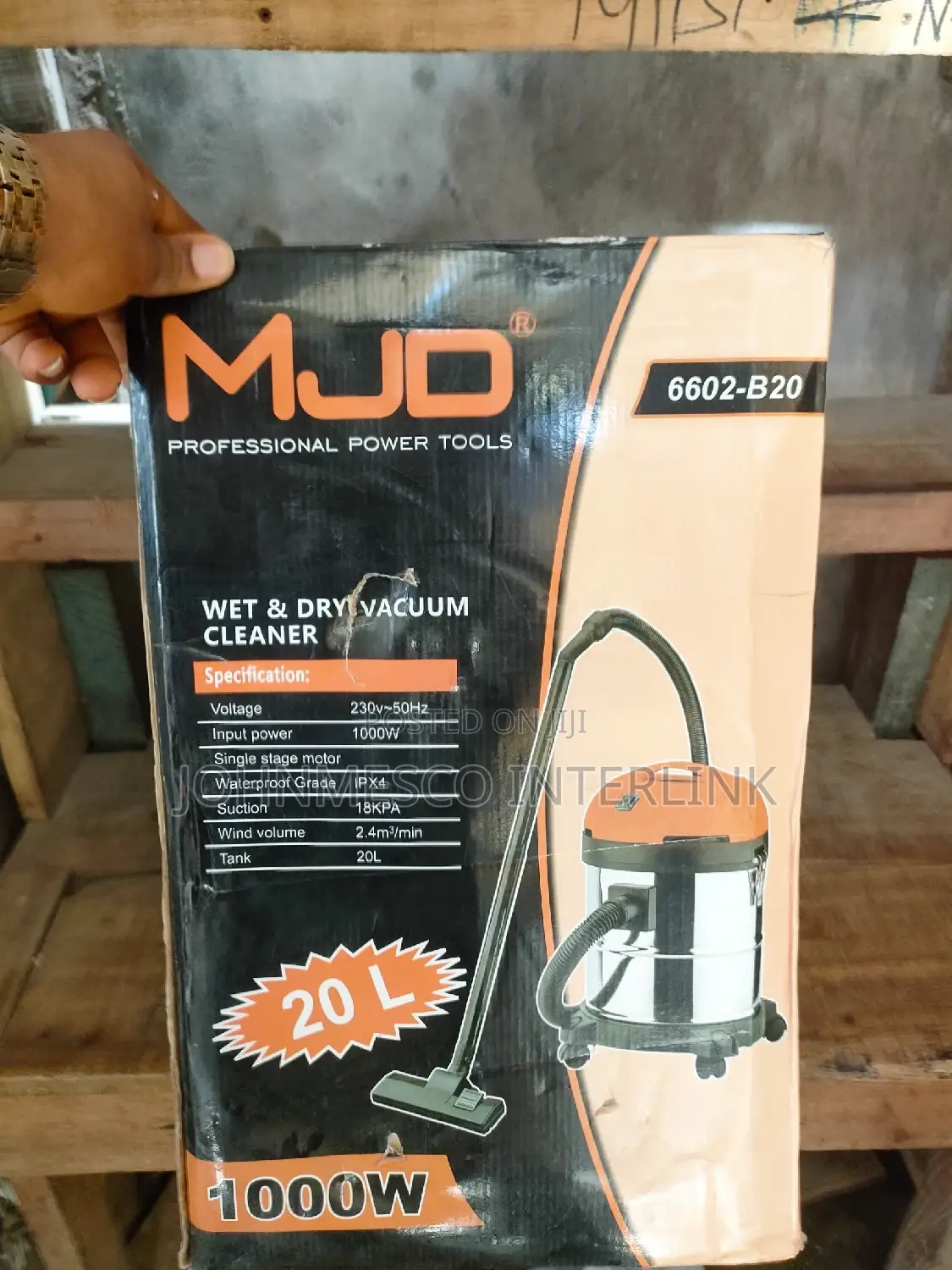 Wet and Dry Vacuum Cleaner