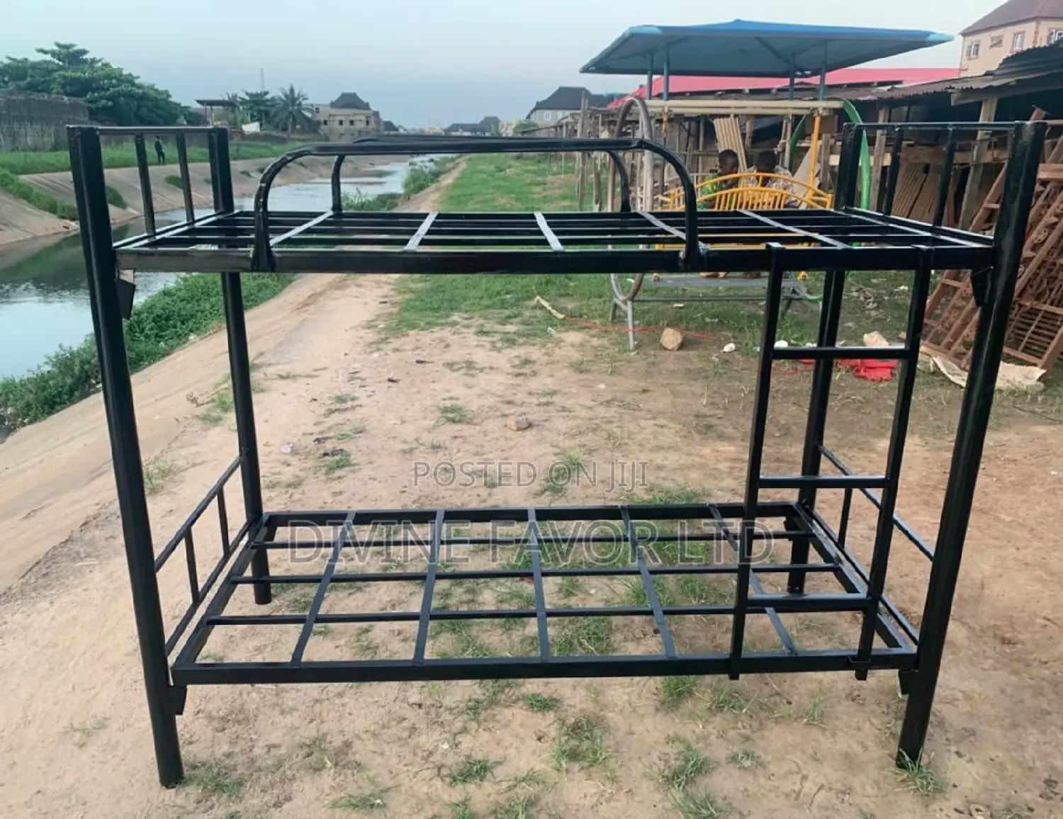 Metal Double Bunk Bed 3*6 Feet