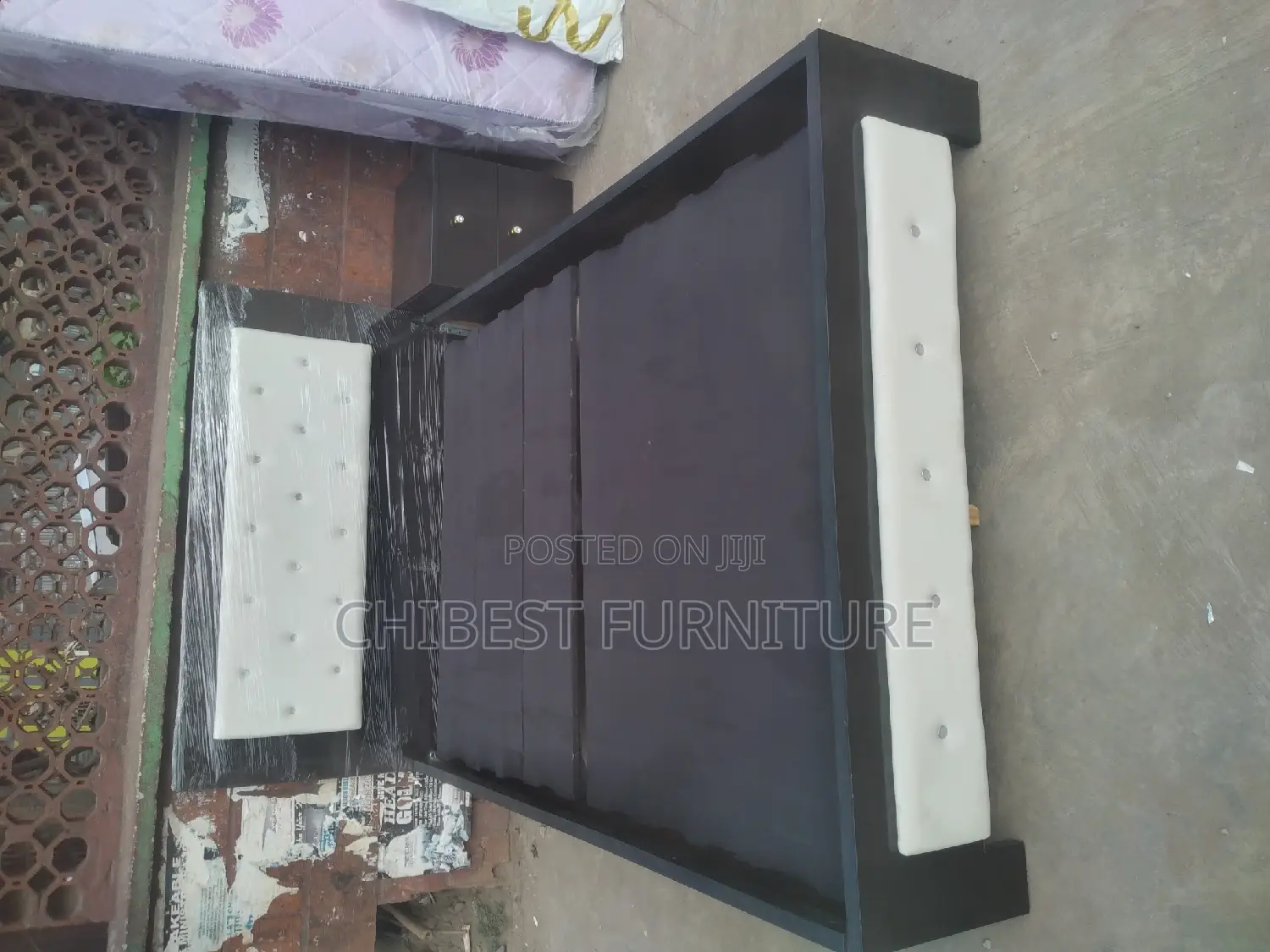 Quality 4.5by6 Wooden Bed Frame With One Bed Side