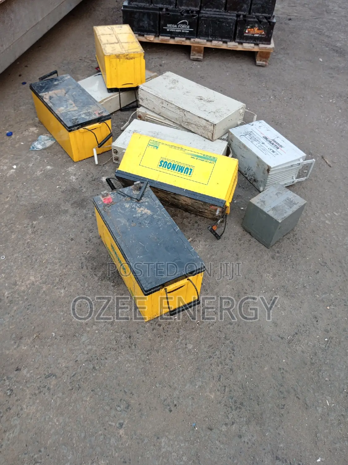 We're Buyers of Weak , Old Inverter Battery in Abuja
