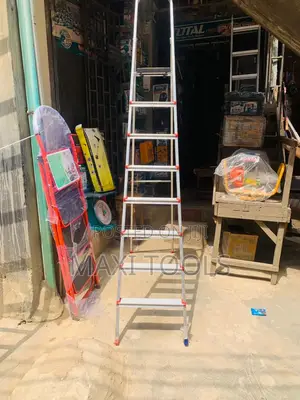 8 Step Aluminum Ladder