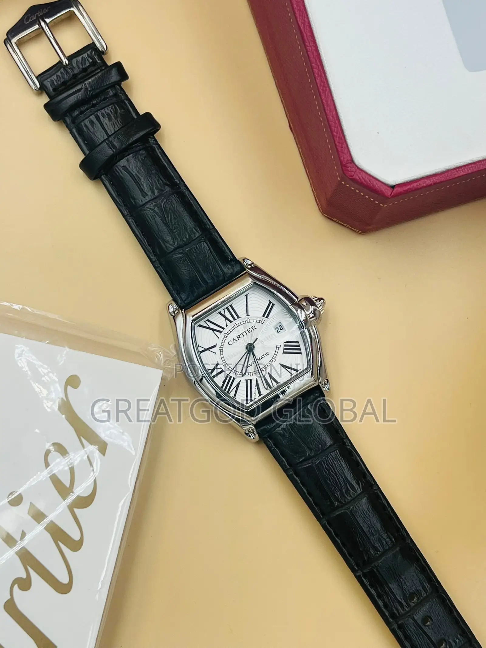 Cartier Leather Wristwatch Unique With Box for Women Wears