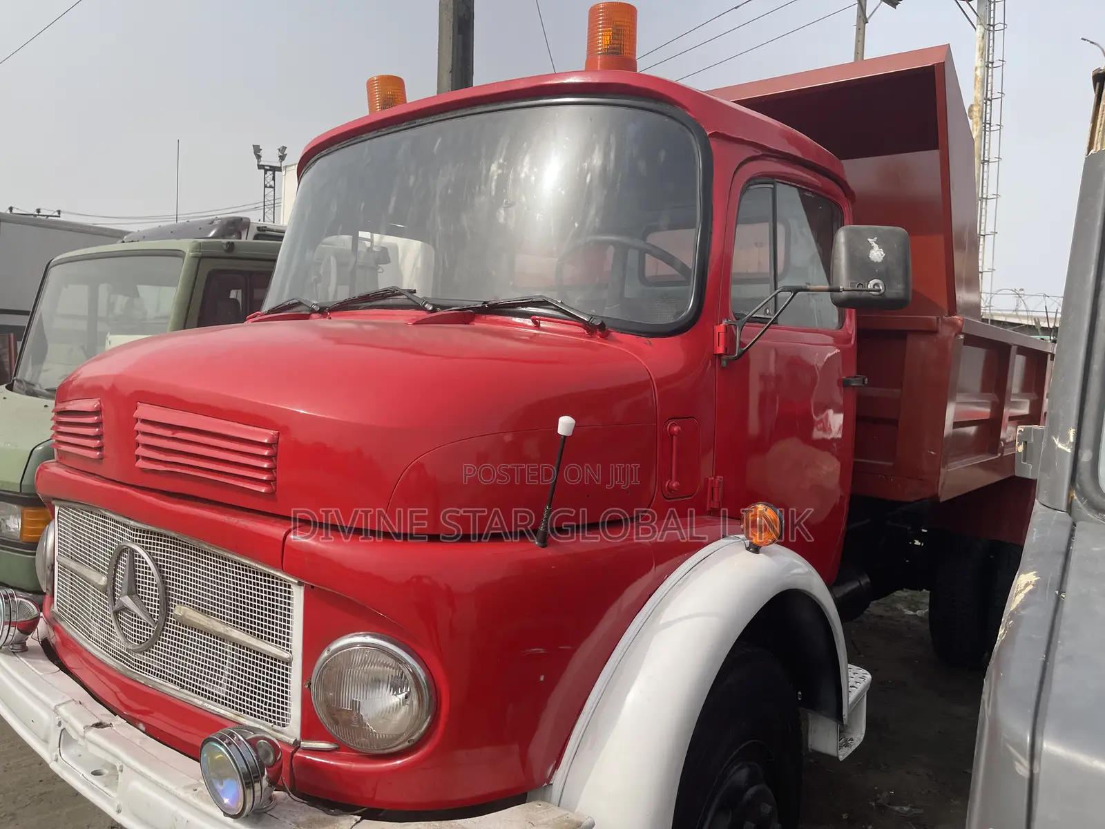 Mercedes Benz Tipper Domp Truck