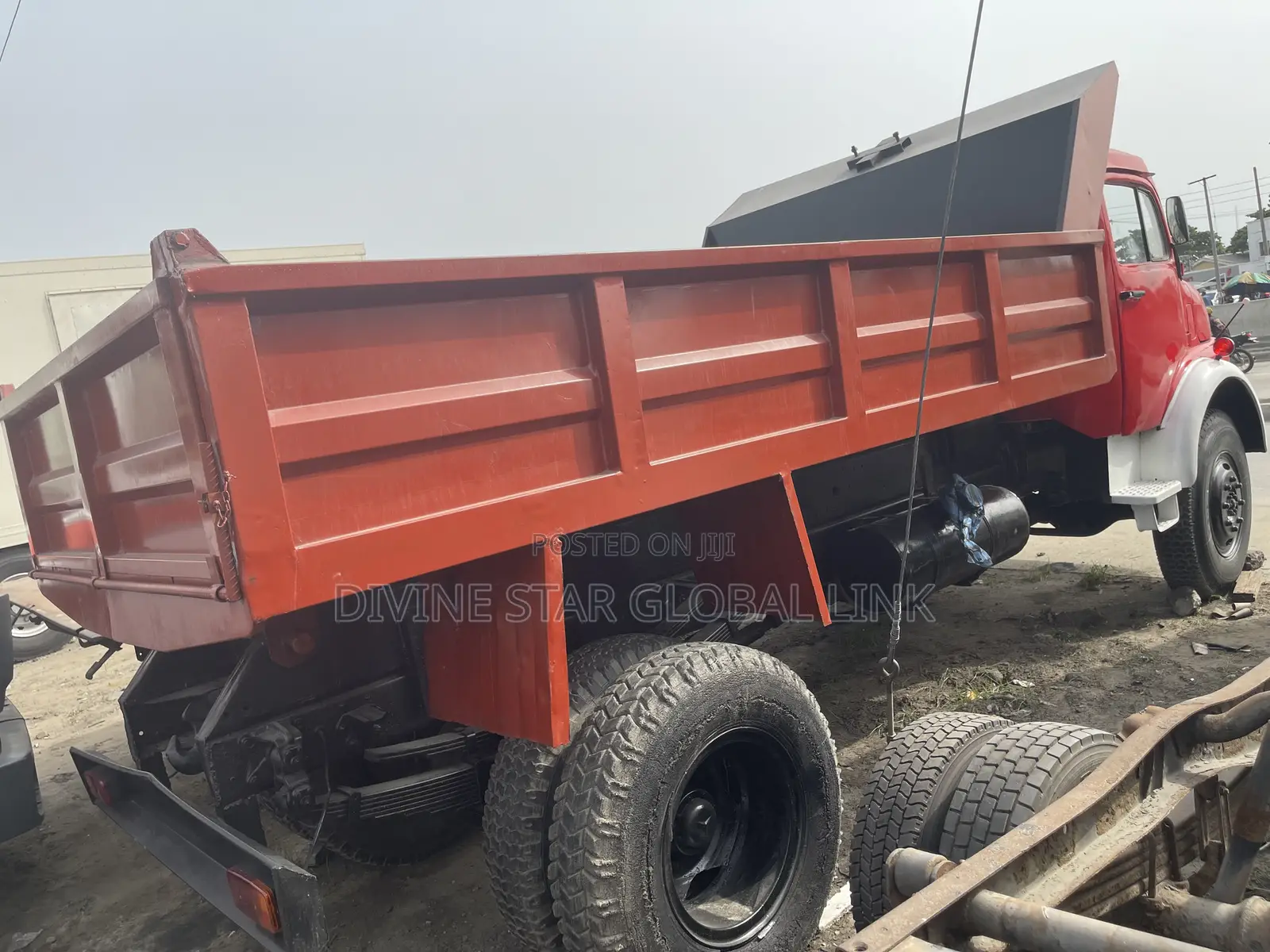 Mercedes Benz Tipper Domp Truck