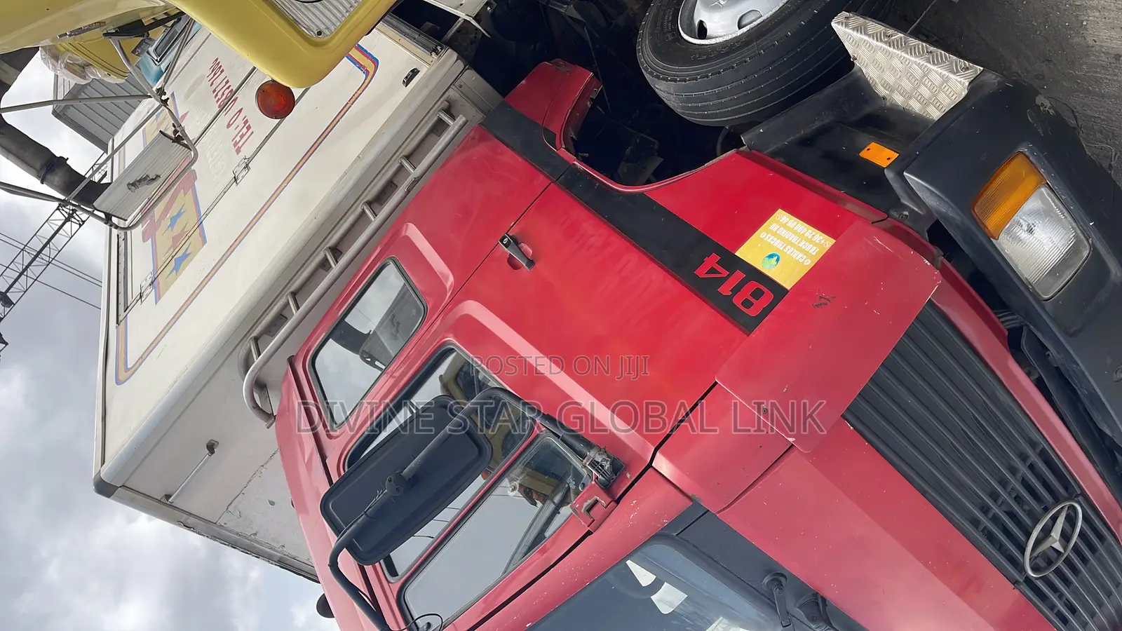 814 Mercedes Benz Truck