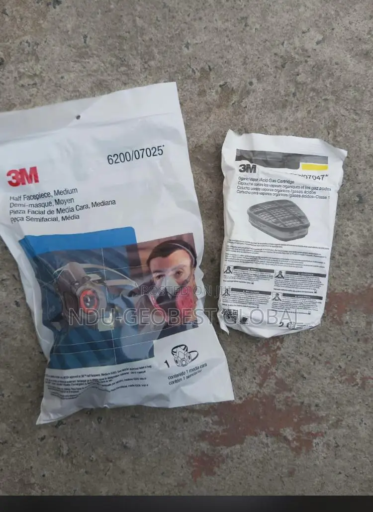 Half Face Respirator And Cartridge