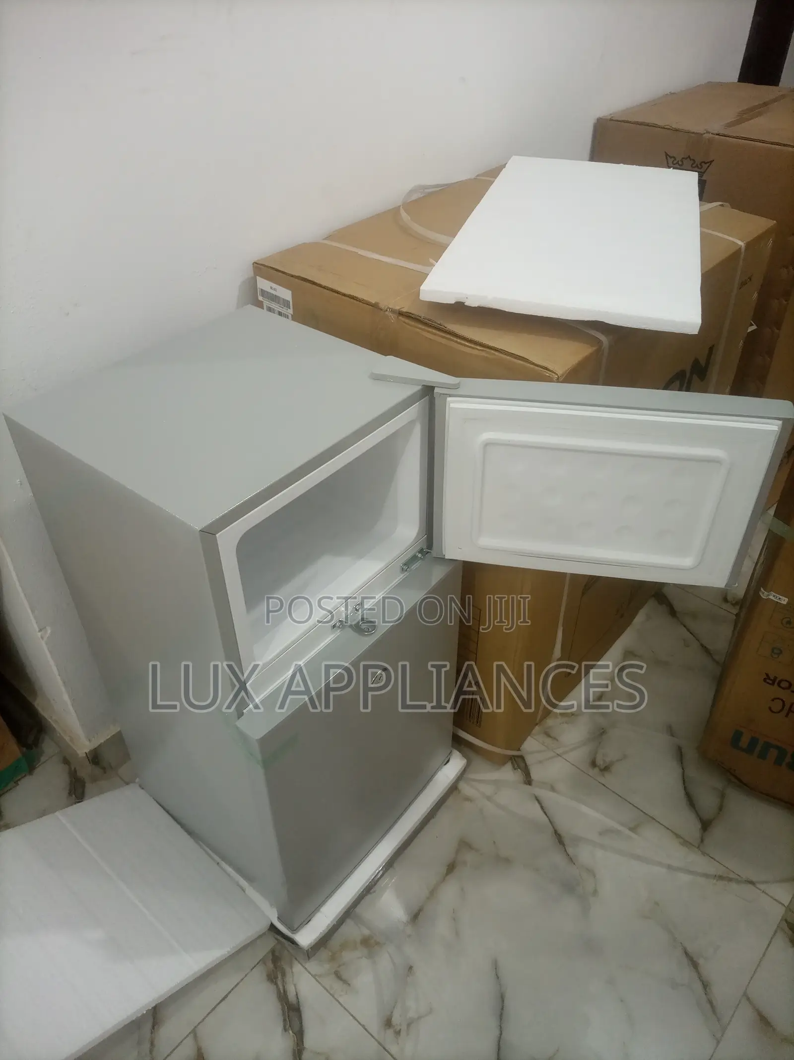 Top Freezer Skyrun Refrigerator 85l Bcd85hc