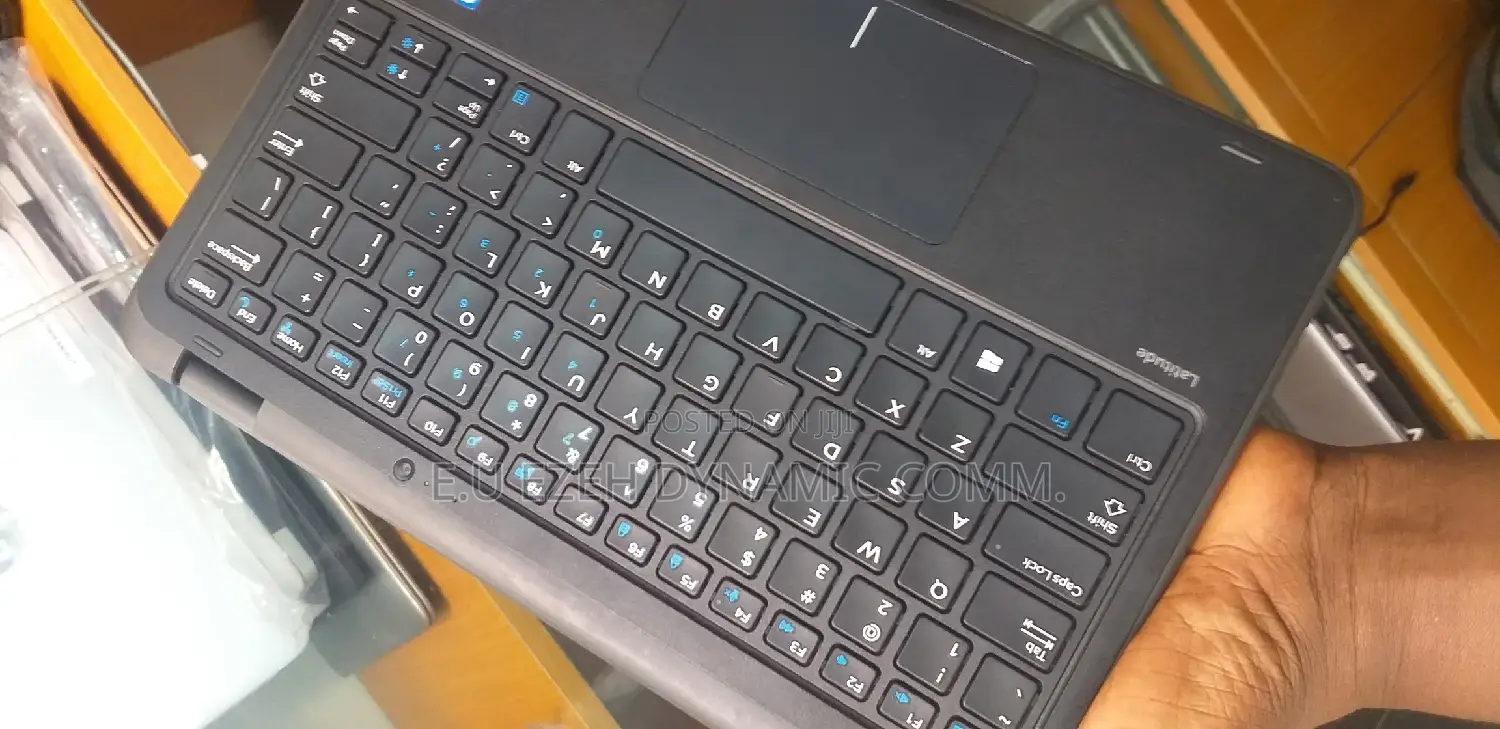 Laptop Dell Latitude 3189 4GB Intel Pentium SSD 128GB