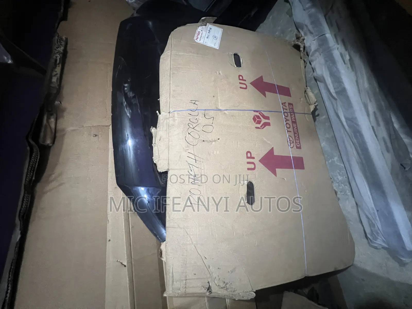 Toyota Corolla Bonnet 05