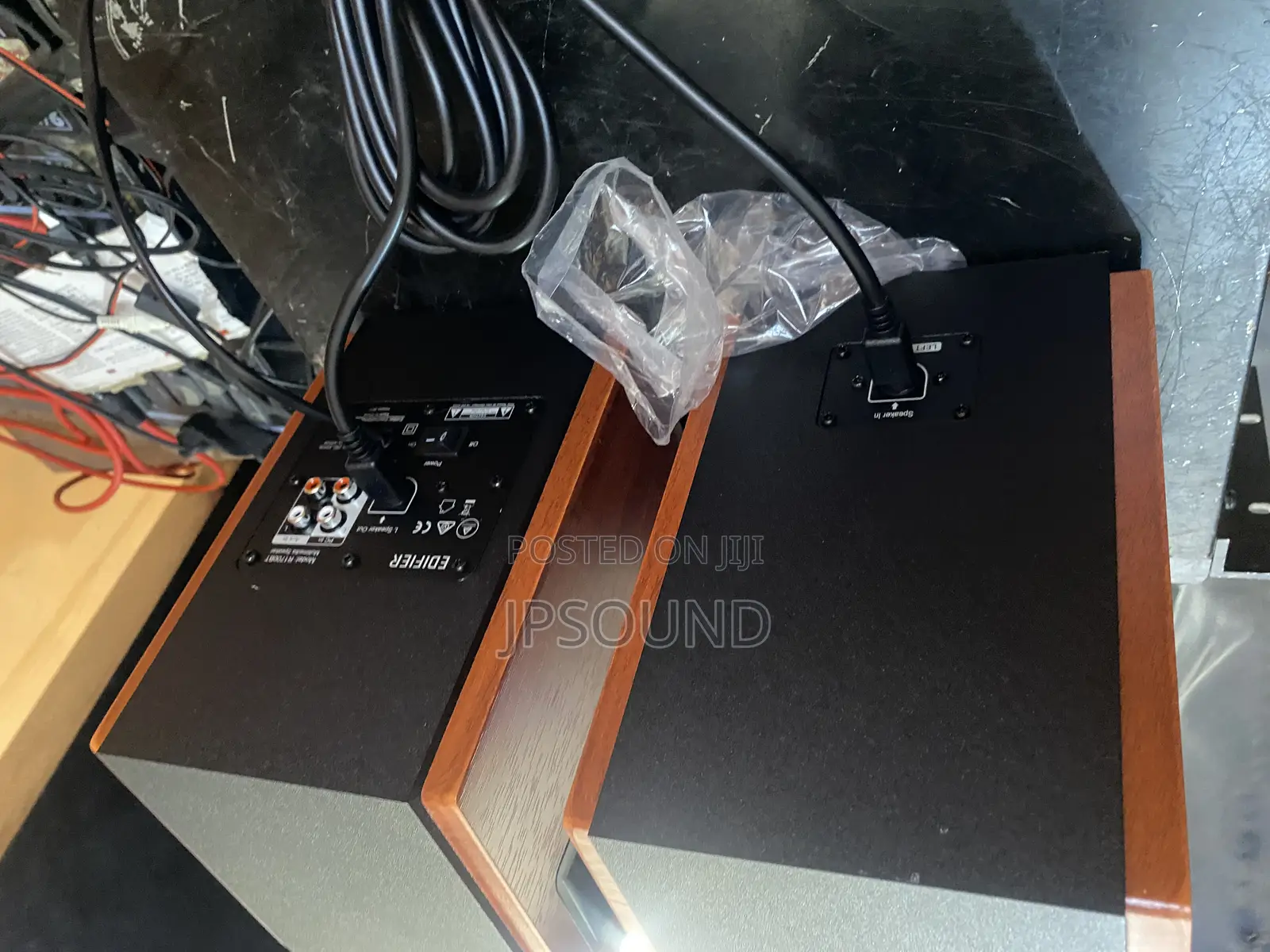 EDIFIER Studio Monitor Speaker