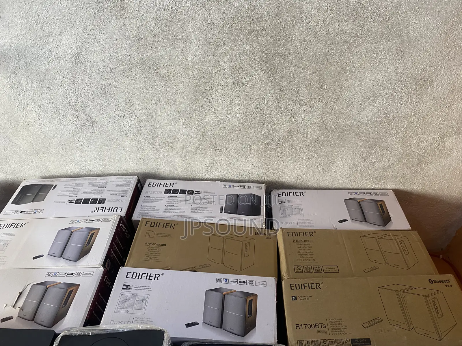 EDIFIER Studio Monitor Speaker