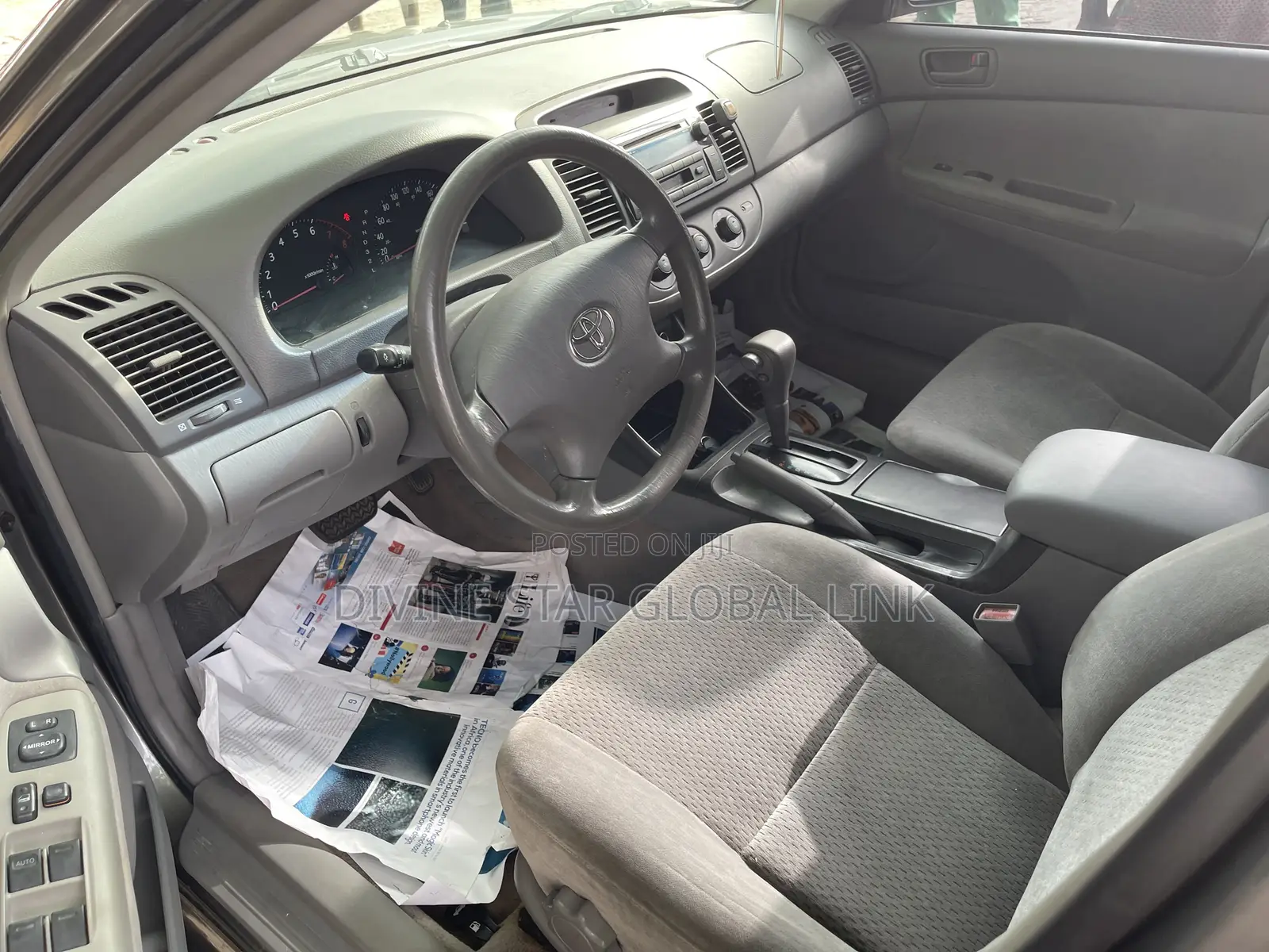 Toyota Camry LE V6 4dr Sedan (3.0L 6cyl 5A) 2004 Gray