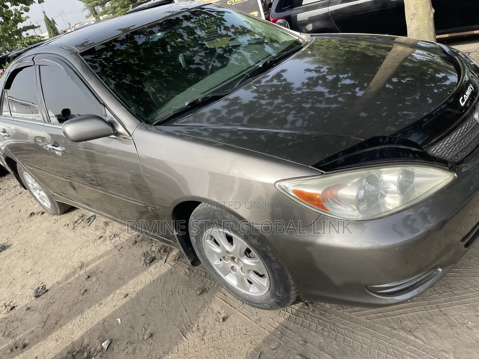 Toyota Camry LE V6 4dr Sedan (3.0L 6cyl 5A) 2004 Gray