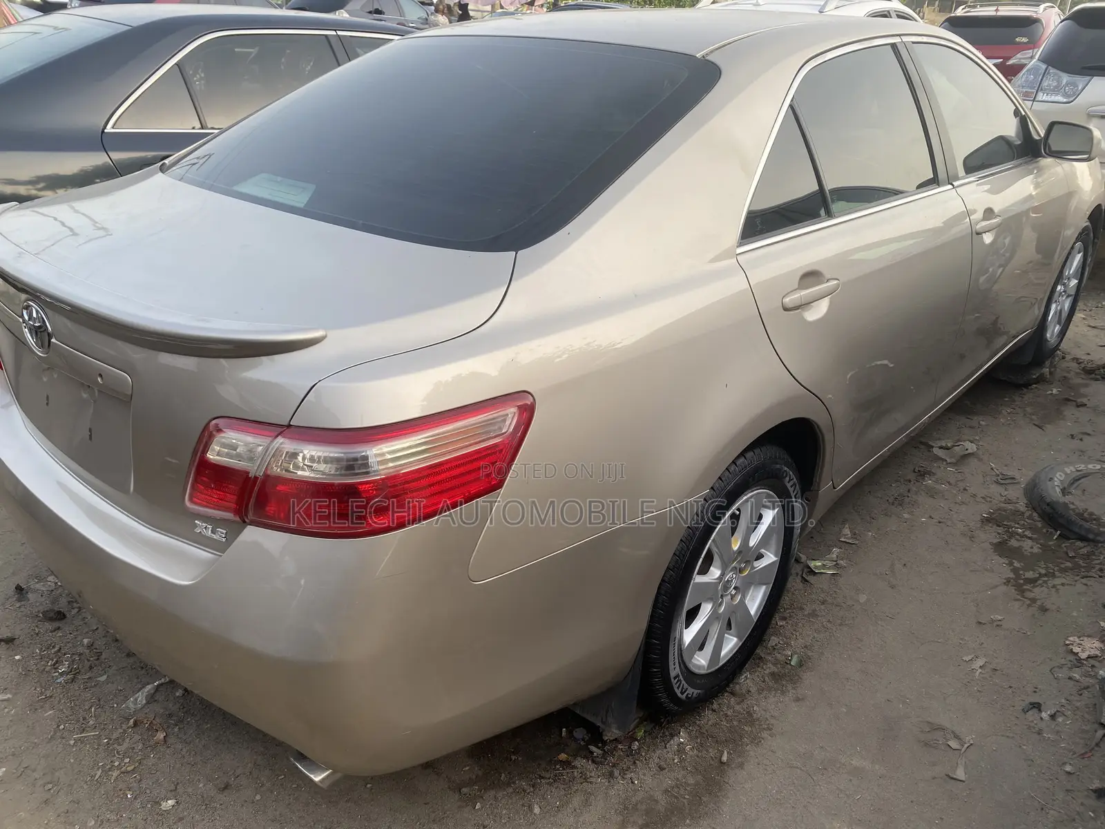 Toyota Camry XLE V6 4dr Sedan (3.5L 6cyl 6AM) 2008 Gold
