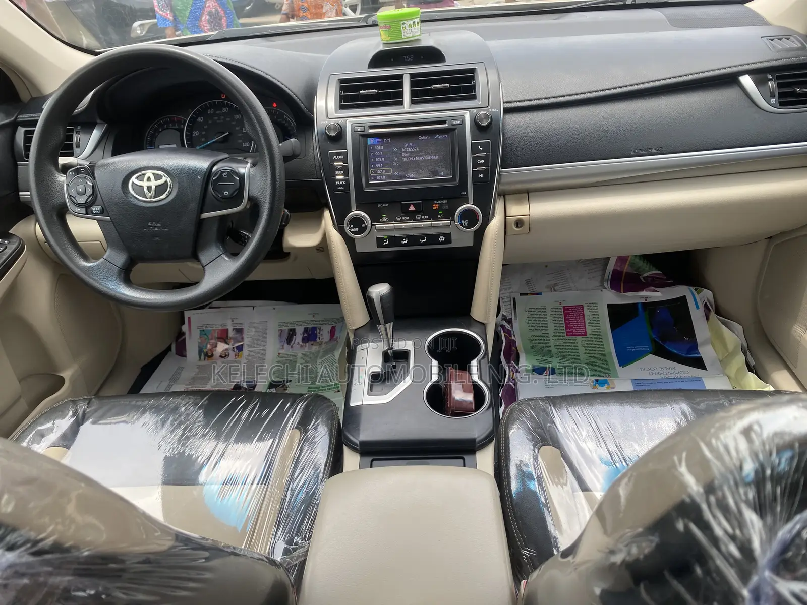 Toyota Camry 2012 Gold