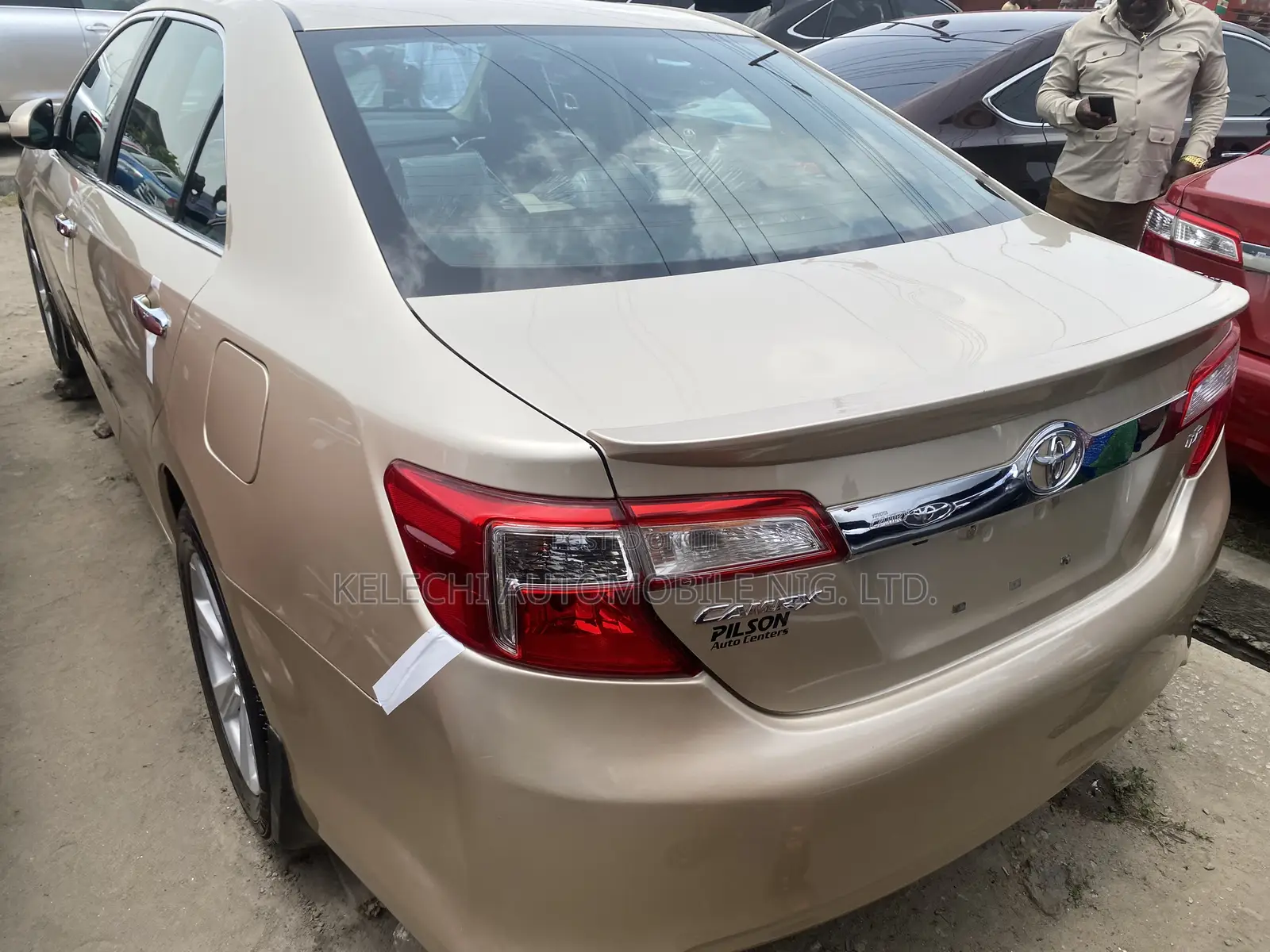 Toyota Camry 2012 Gold