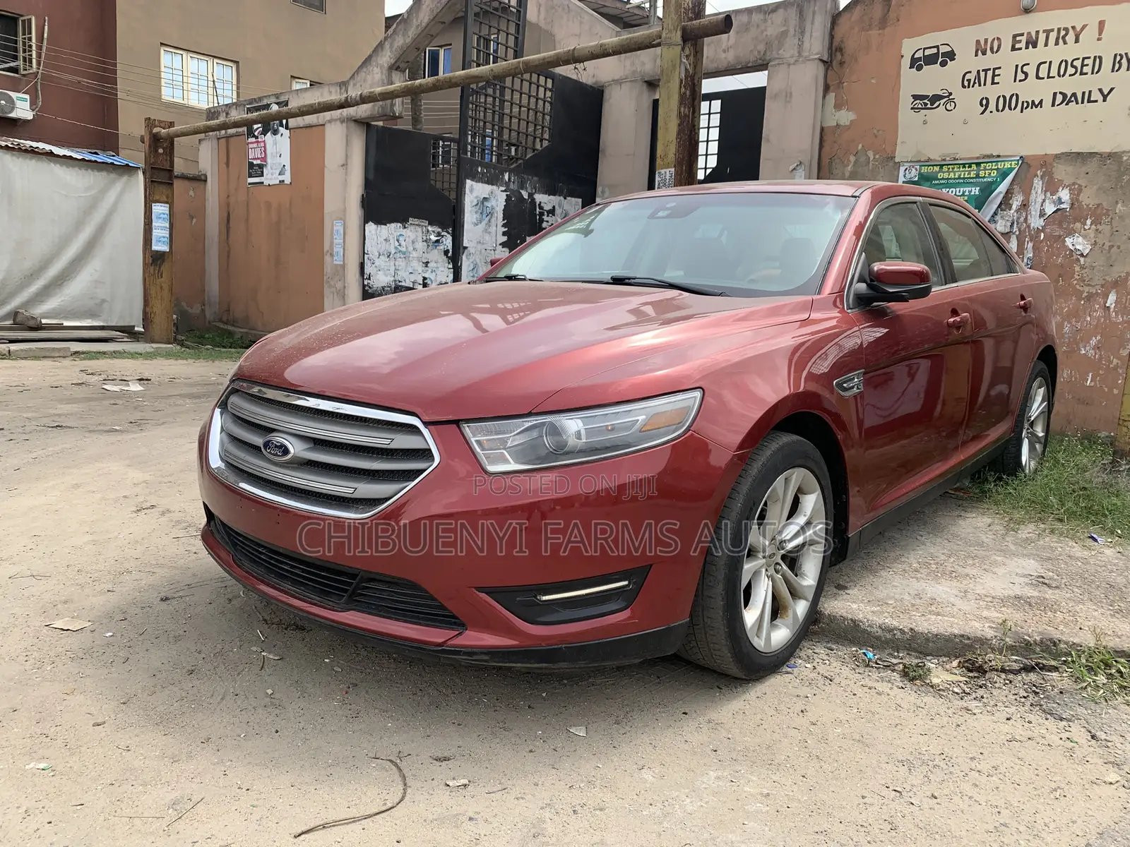 Ford Taurus SEL 2013 Red