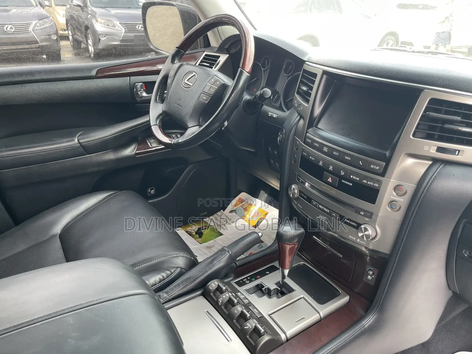 Lexus LX 570 AWD 2014 Black