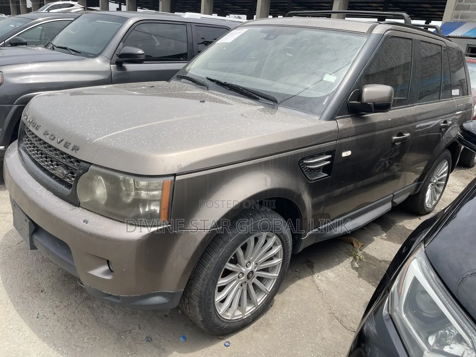 Land Rover Range Rover HSE 2012 Brown