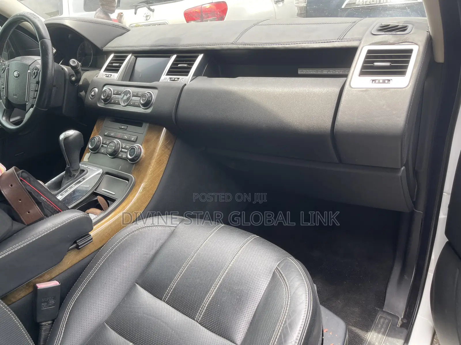 Land Rover Range Rover Sport HSE LUX 2012 White