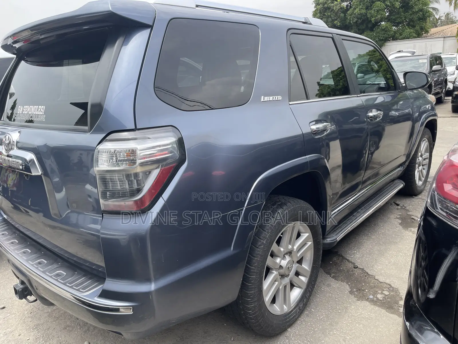 Toyota 4-Runner Limited 4WD 2011 Blue