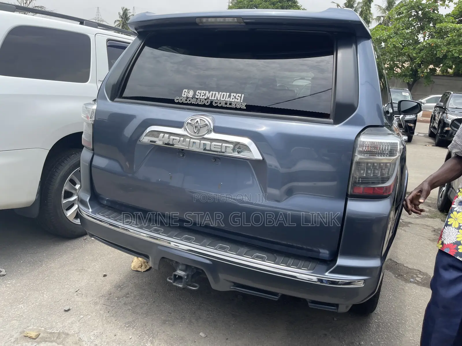 Toyota 4-Runner Limited 4WD 2011 Blue