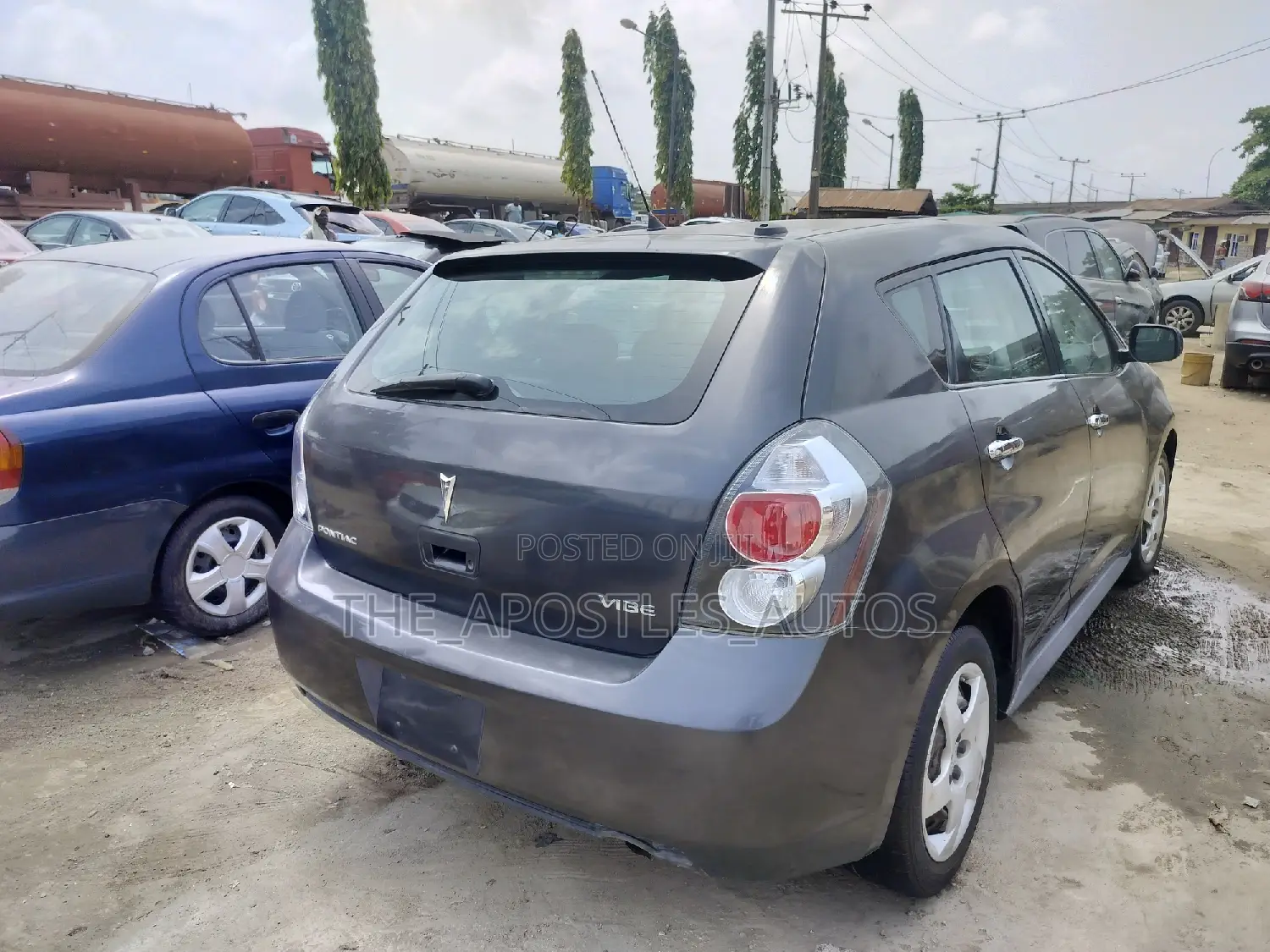 Pontiac Vibe 2.4 4WD 2010 Gray