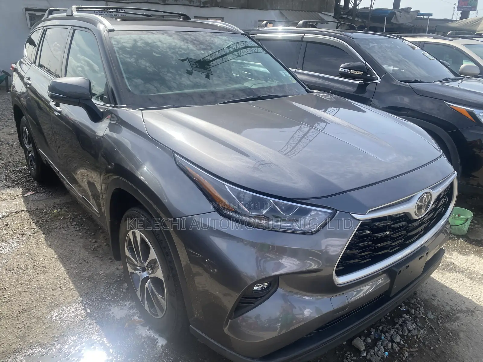 Toyota Highlander XLE 2022 Gray