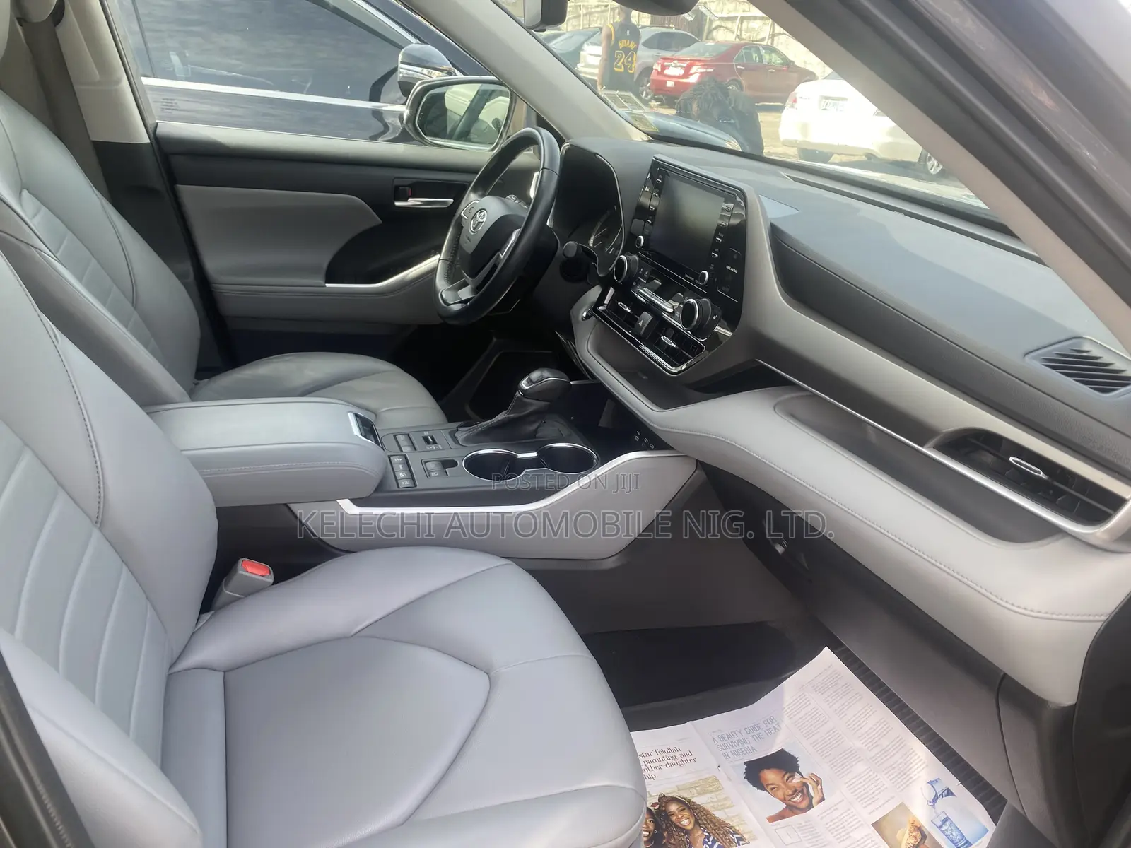 Toyota Highlander XLE 2022 Gray