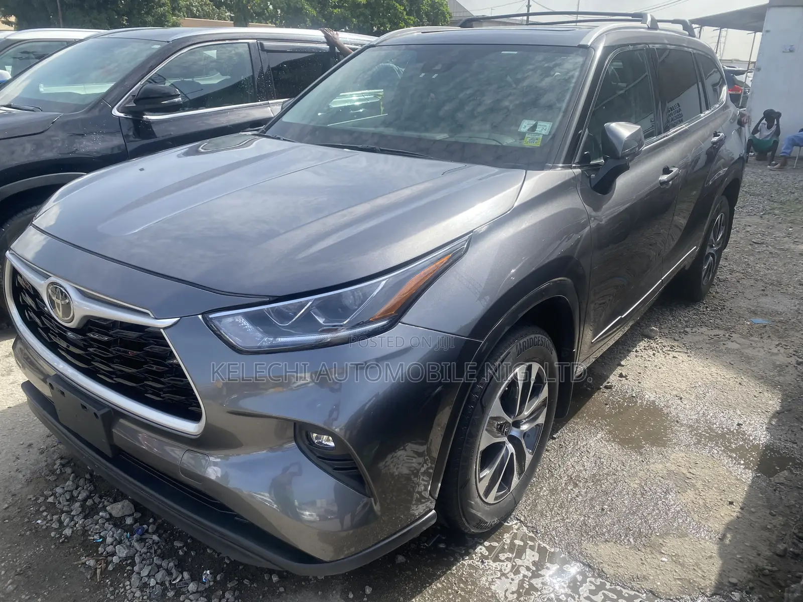 Toyota Highlander XLE 2022 Gray