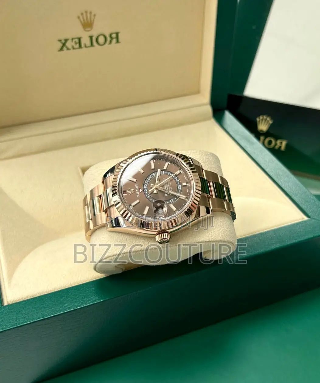 Original ROLEX SKY-DWELLER Gold Chain Available in Store