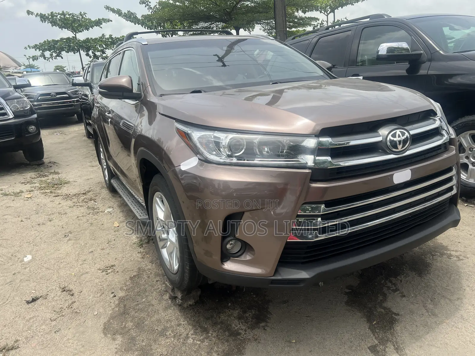 Toyota Highlander 2017 Brown