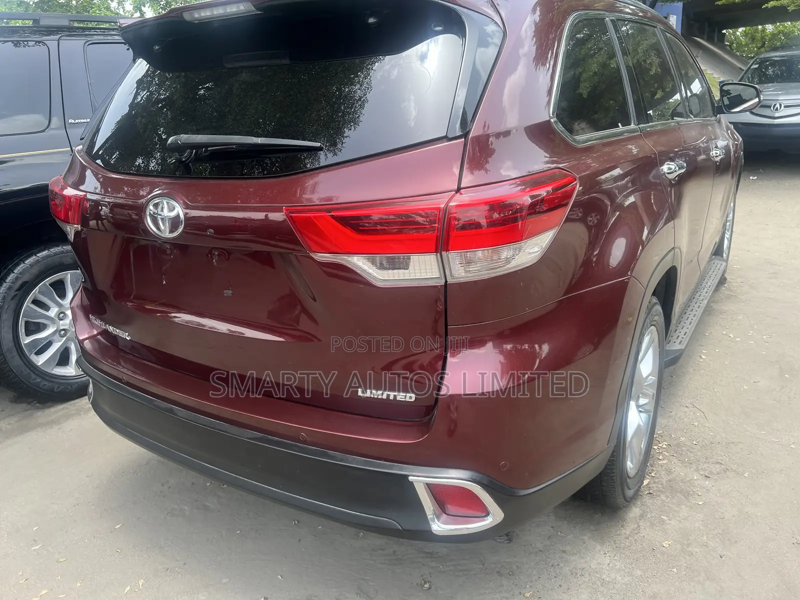 Toyota Highlander Limited Platinum V6 4x2 (3.5L 6cyl 6A) 2016 Red