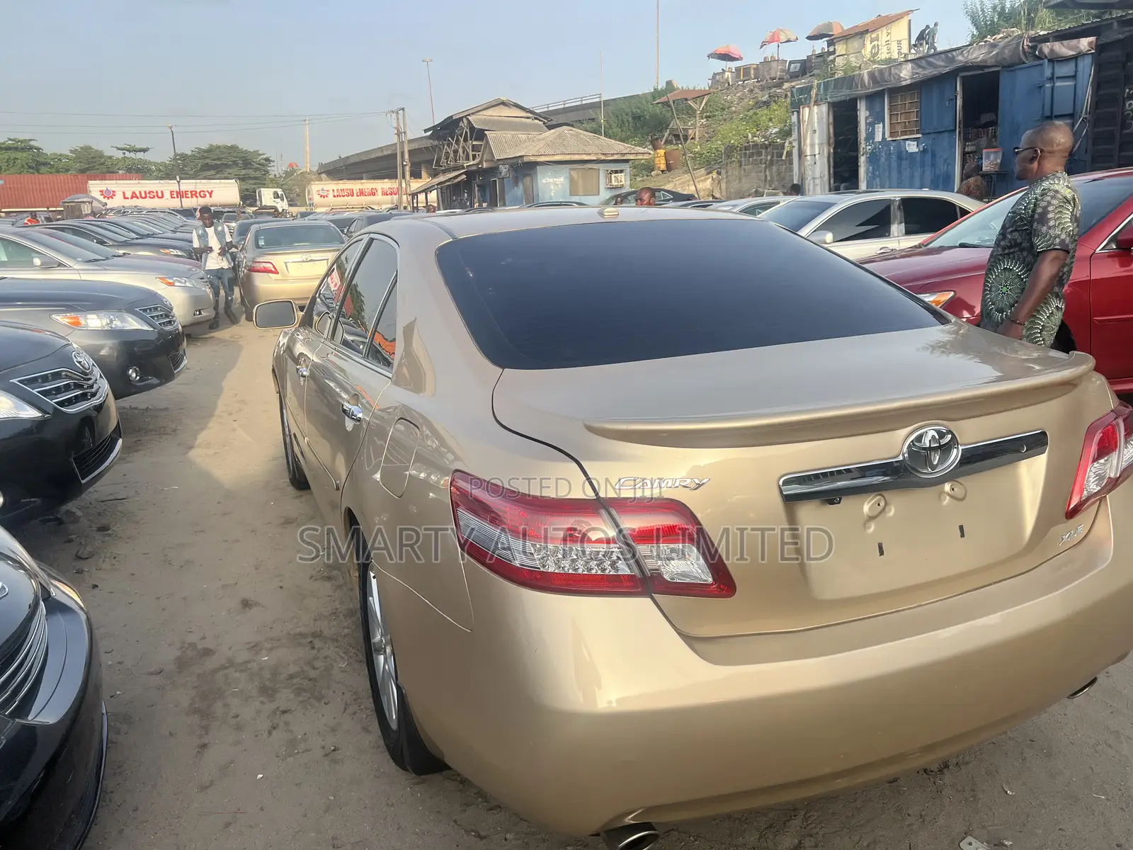 Toyota Camry 2011 Gold