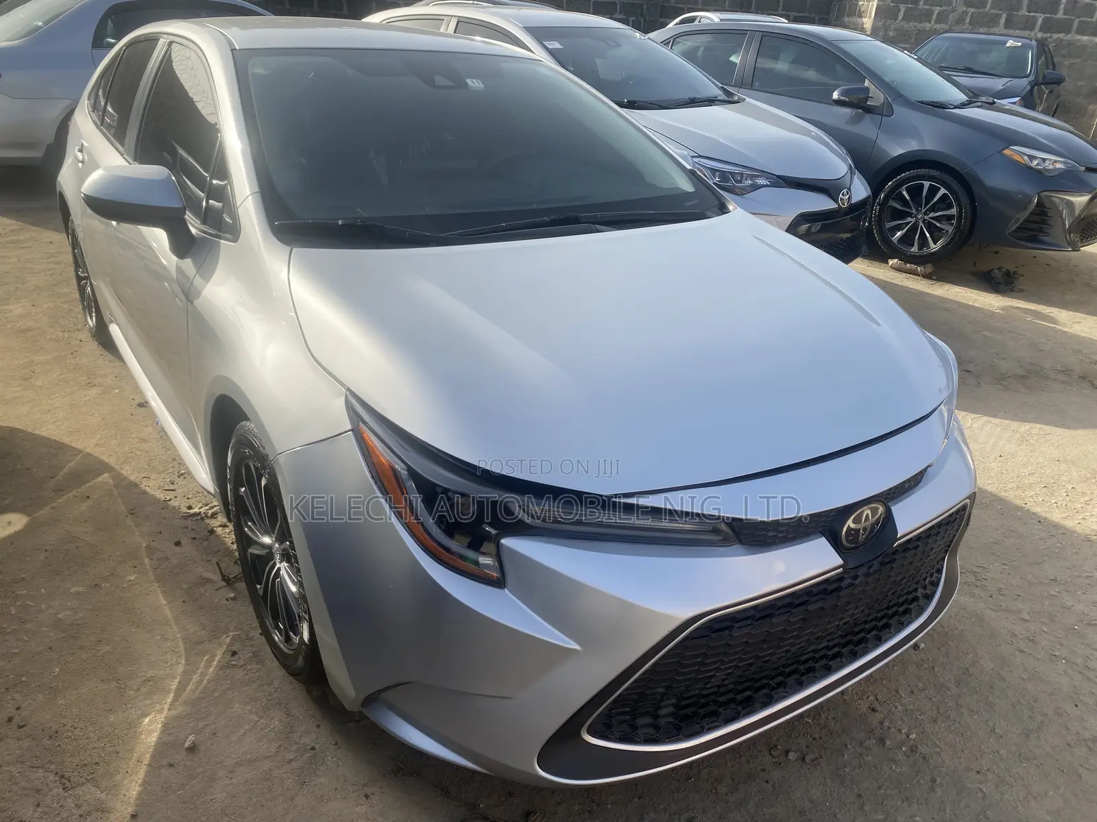Toyota Corolla LE 2021 Silver