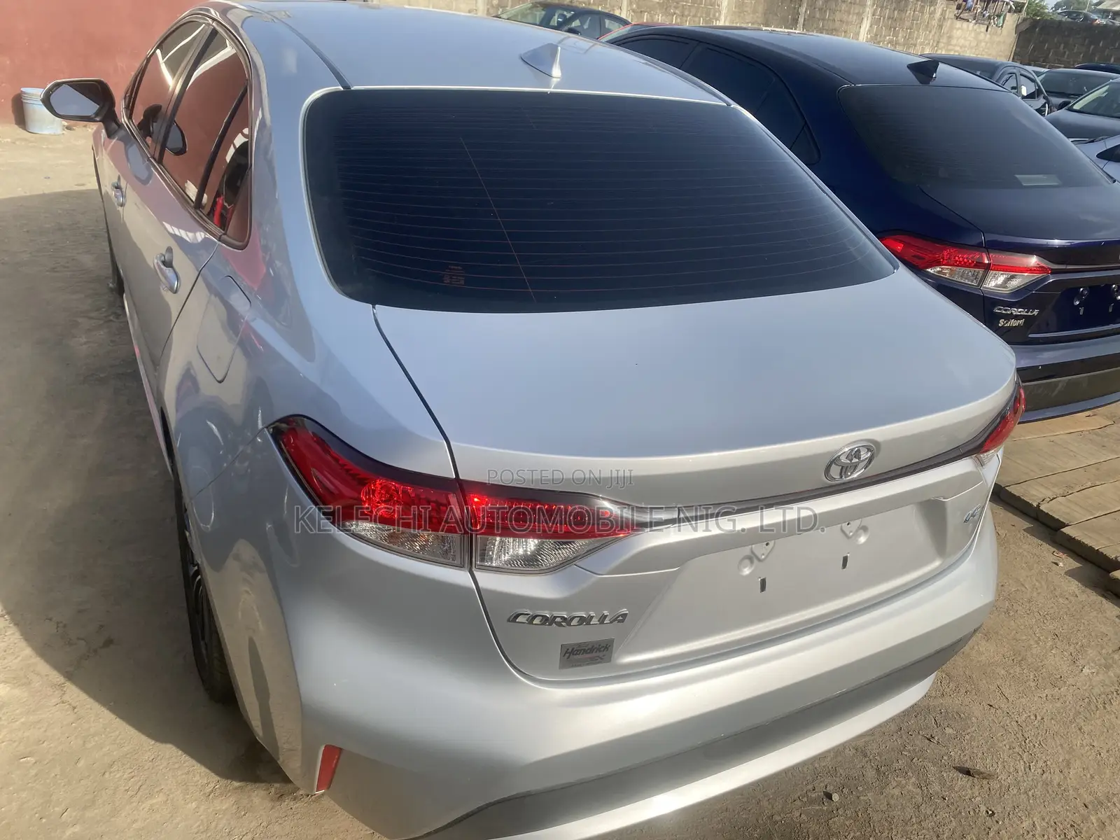 Toyota Corolla LE 2021 Silver