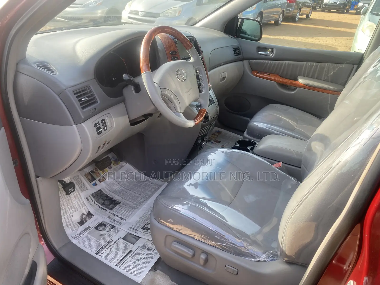 Toyota Sienna XLE Limited AWD 2006 Red