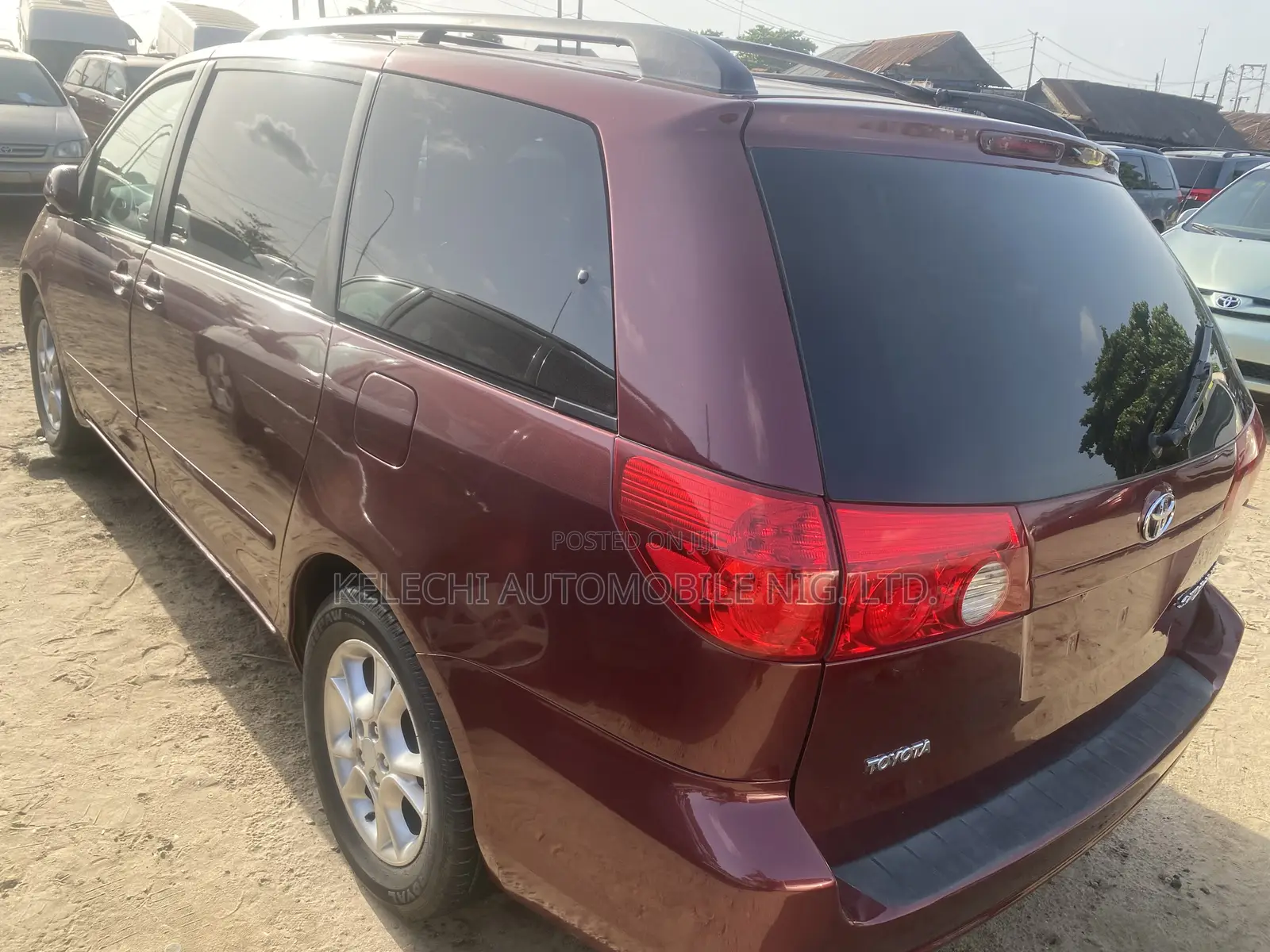 Toyota Sienna XLE Limited AWD 2006 Red