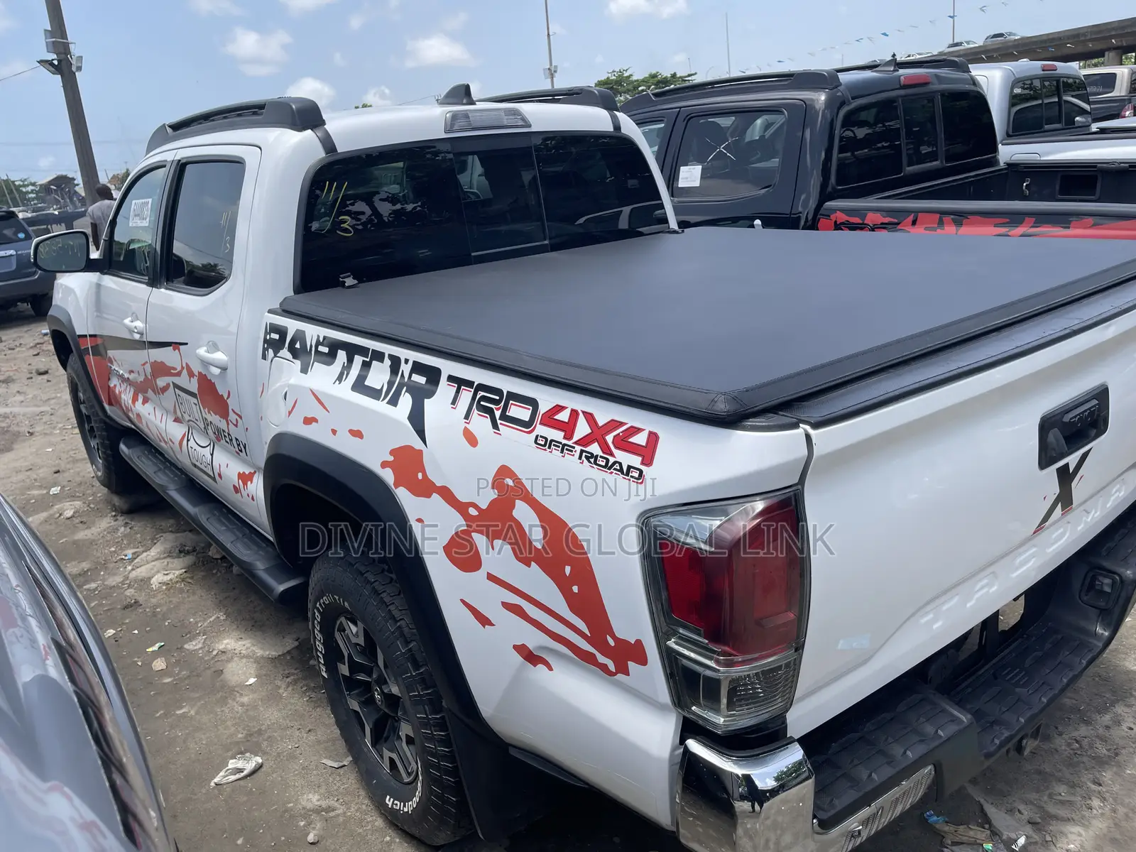 Toyota Tacoma 2016 White