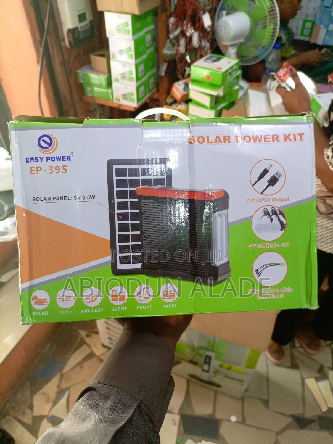 Rechargeable Solar Power Station With Bulbs and Radio