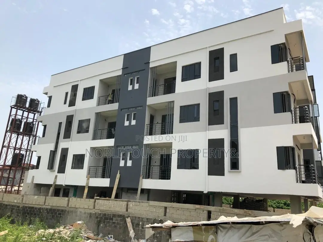 2bdrm Apartment in Lekki Lagos, Ologolo for sale