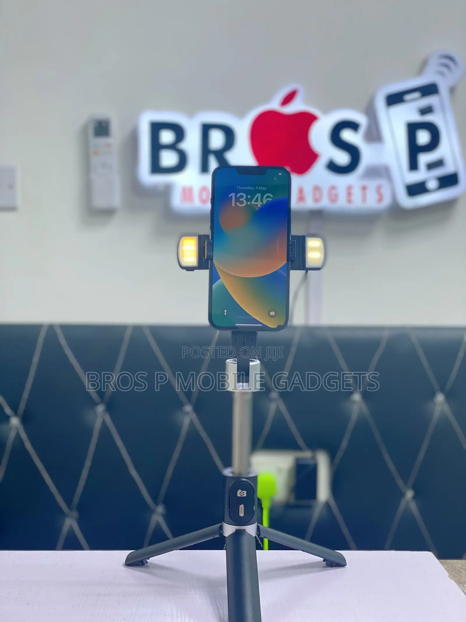 Phone Stand/Selfie Stick