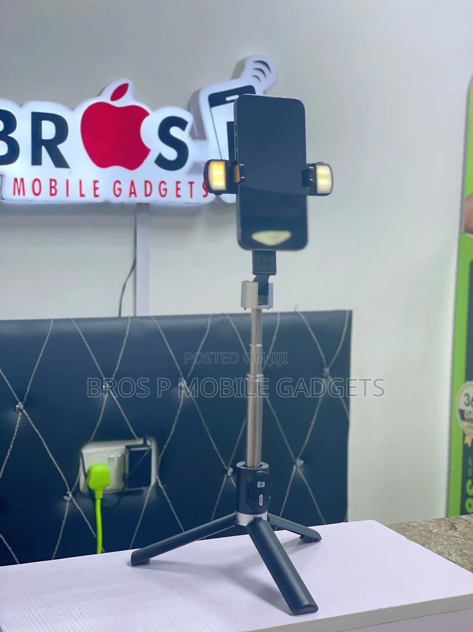 Phone Stand/Selfie Stick