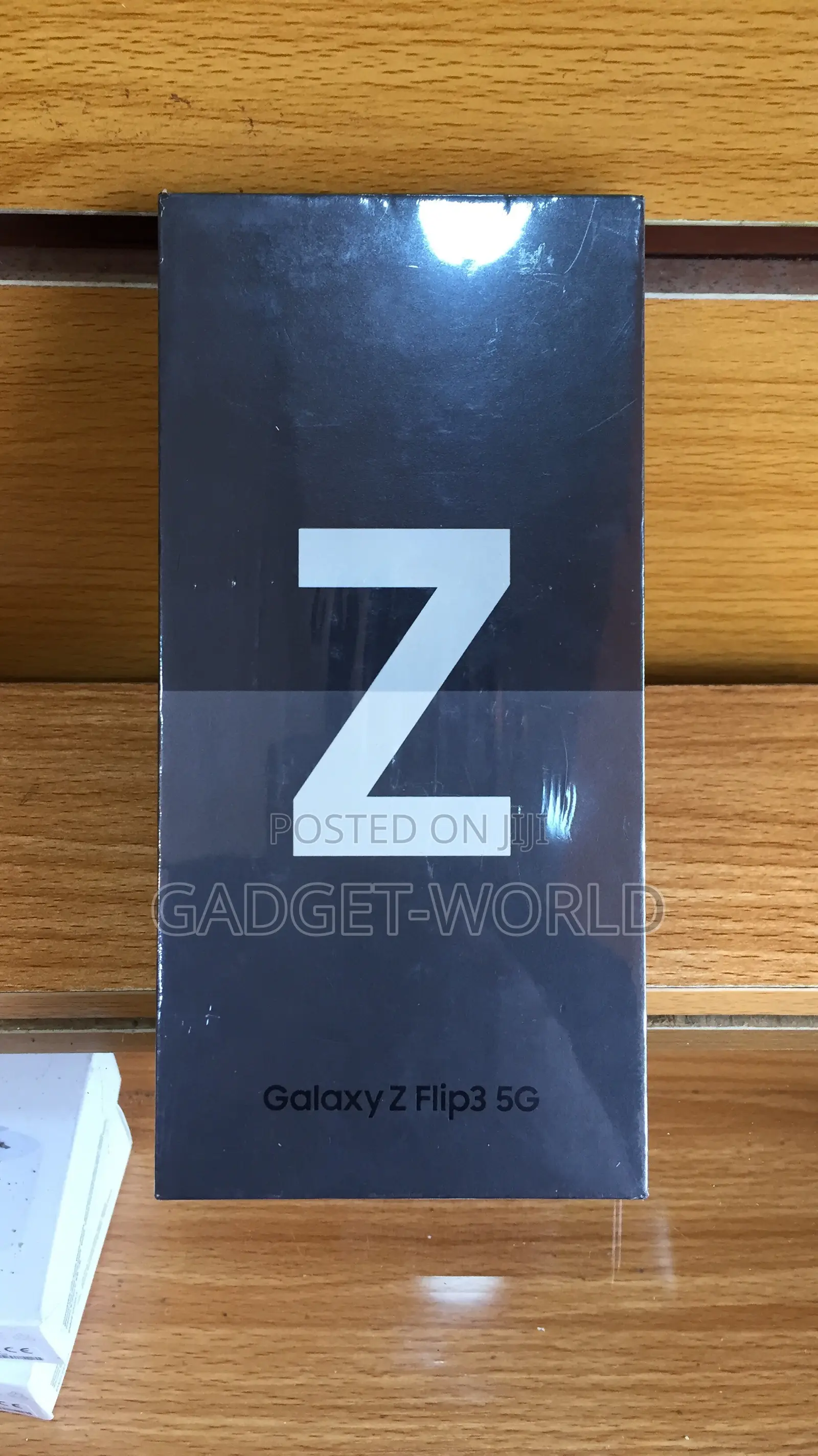 New Samsung Galaxy Z Flip 3 128 GB White