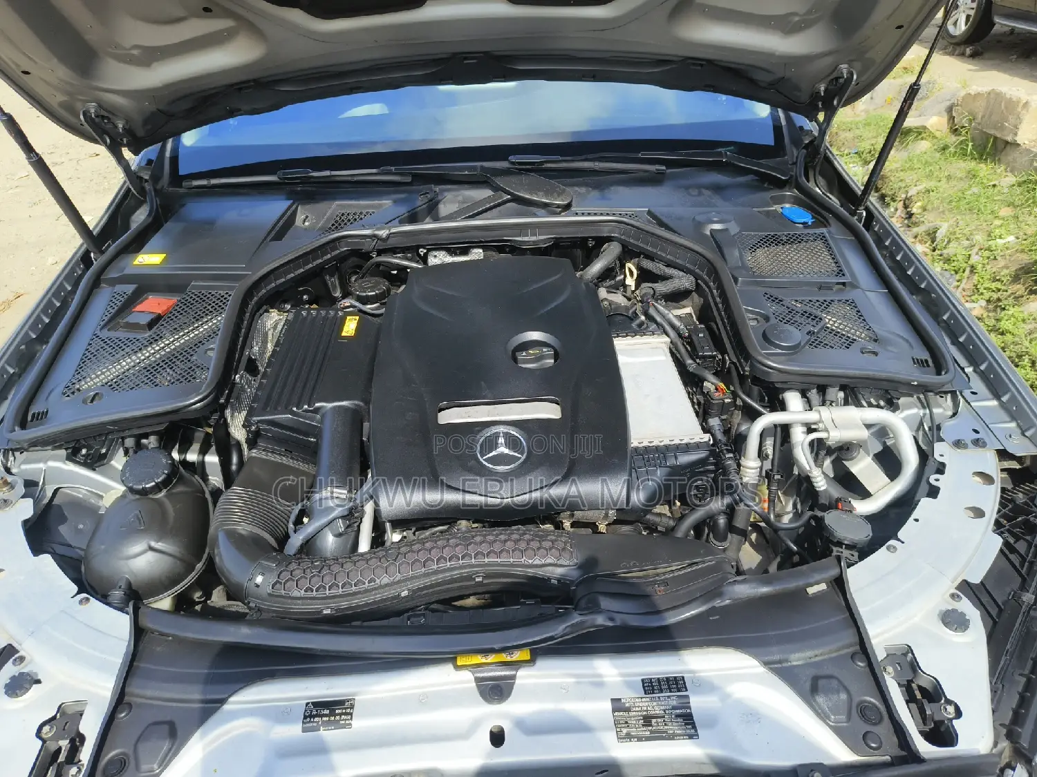 Mercedes-Benz C300 2016 Gray